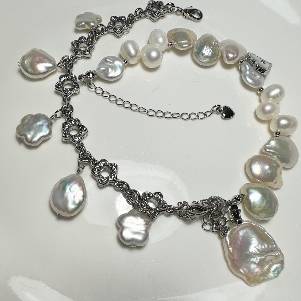 Lustrous Genuine Freshwater Keshi Pearl Necklace, or 3 Bracelets apart - Picture 4 of 5